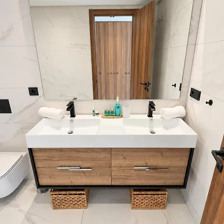 Appartamento 3bd Design - Pool - 5 Min Walk Marbella