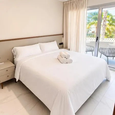 3bd Design - Pool - 5 Min Walk