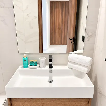 3bd Design - Pool - 5 Min Walk *