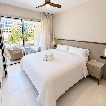 3bd Design - Pool - 5 Min Walk Appartamento *
