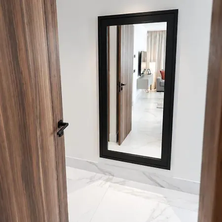 3bd Design - Pool - 5 Min Walk * Marbella