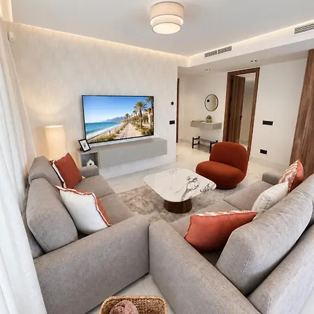 Appartamento 3bd Design - Pool - 5 Min Walk